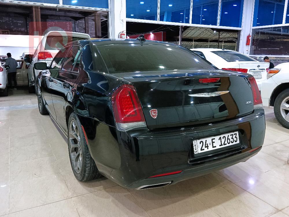 كرايسلر 300
